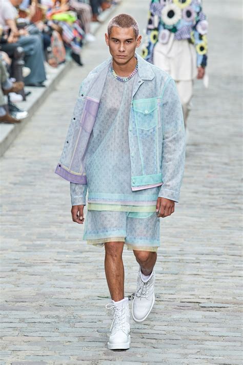 lv mens ss20|Louis Vuitton Spring 2020 Menswear Collection .